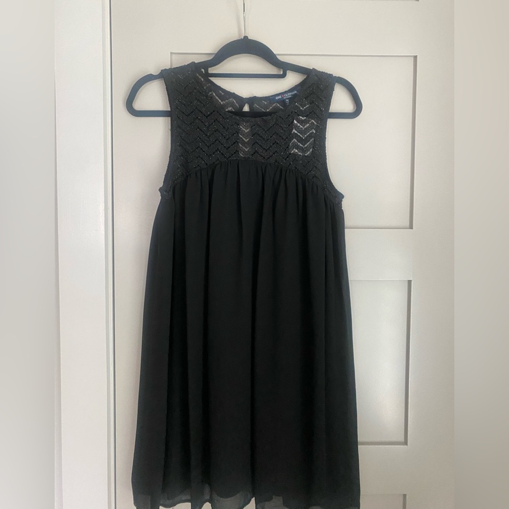 Elegant Black Sleeveless Juniors Dress